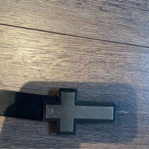 Guess Black Men's Belt with Cross Buckle